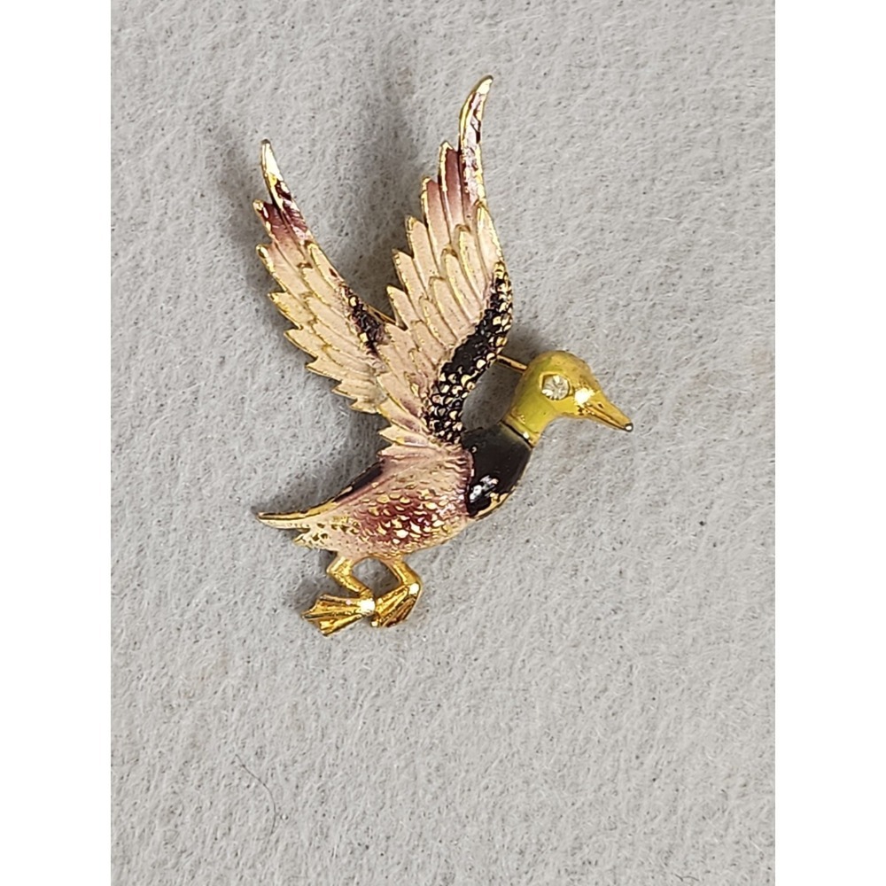 MAMSELLE Vintage 1960s Figural Brooch Flying Duck Enamel Pin Rhinestone Eye